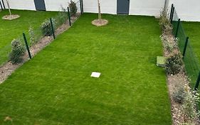 Disneyland Paris, Vallee Village ,Paris , Villa, Garden , Syline Home, 120 M2